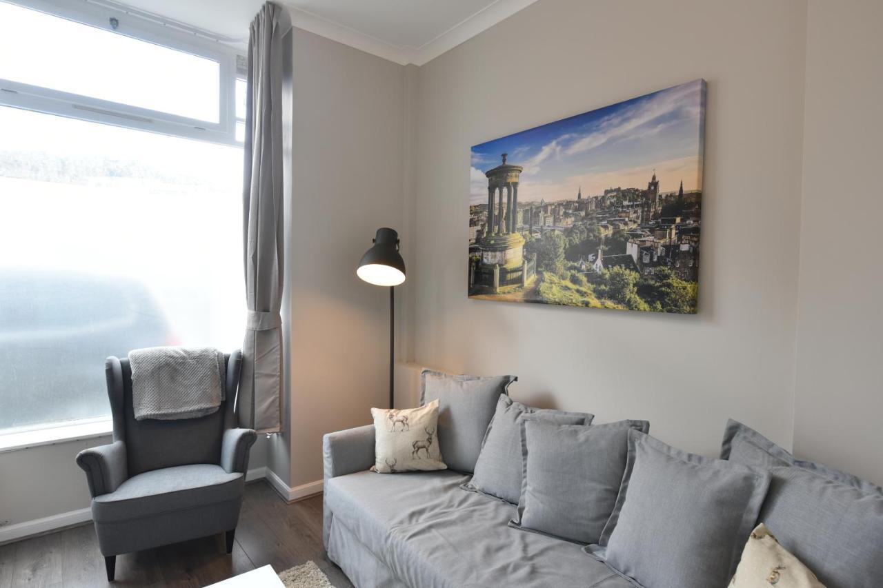 Pleasance Ground Floor Main Door Access Appartement *